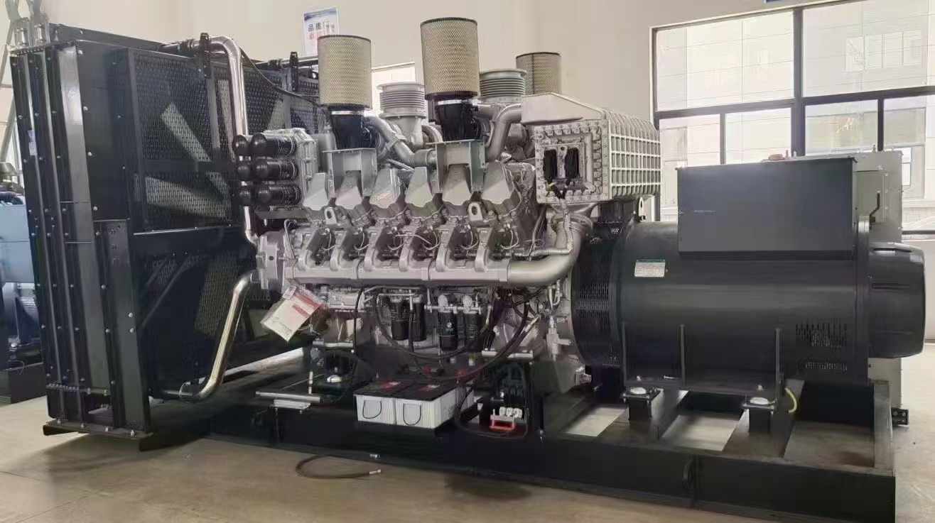 丹东800KW柴油发电机组可以带动多少kw的设备？